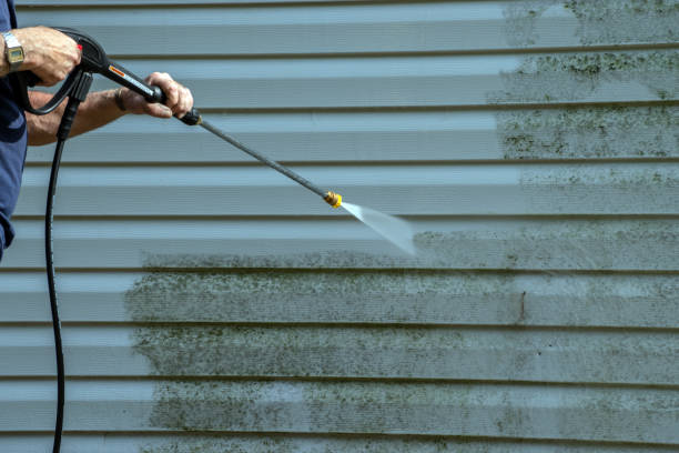 Best Driveway Pressure Washing  in Martinez, CA